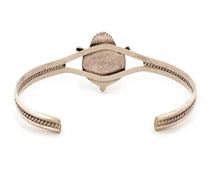 Load image into Gallery viewer, Zuni Native American Mother of Pearl Corn Bracelet by Etsate SKU233330